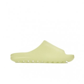 Adidas Yeezy Slide "Green Glow"