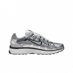 Nike P-6000 Metallic Silver | Vulkano Shop